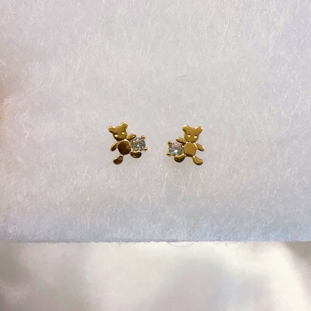 14k yellow gold stud earrings